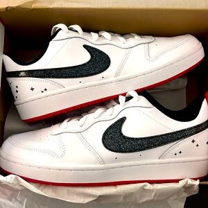✨ Nike Court Borough Low SE ✨